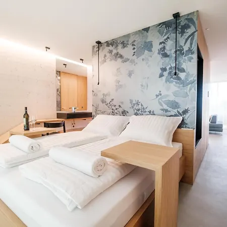 아파트 Stock & Stein