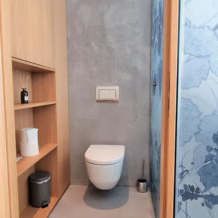 아파트 Stock & Stein *