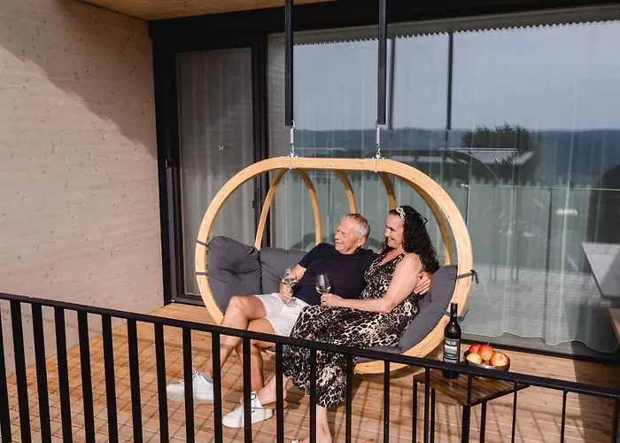 Apartment Stock & Stein