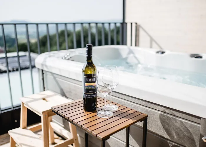 Stock & Stein شقة