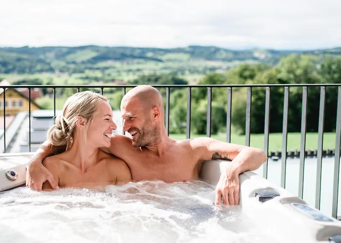 Apartment Stock & Stein *