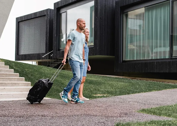 Apartment Stock & Stein *