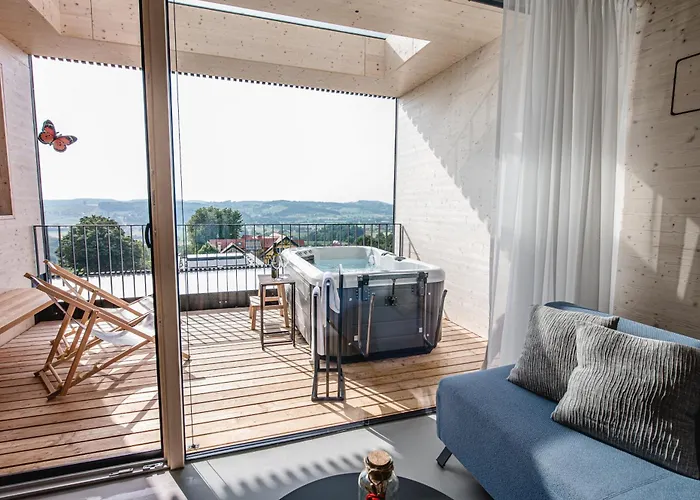 Stock & Stein شقة